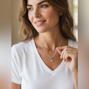 Elegant 925 Sterling Silver CZ MOM charm O Heart Pendant Necklace Shimmering CZ